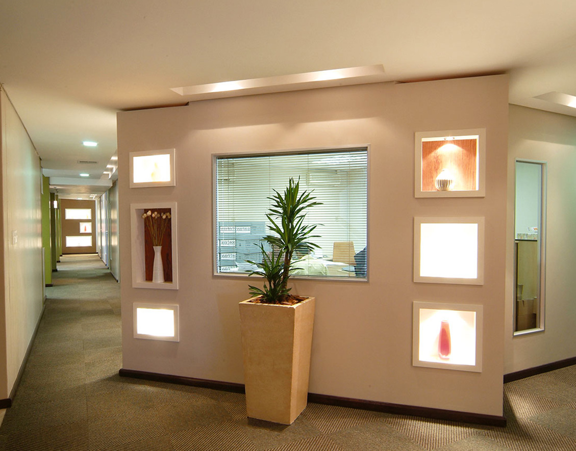 Ceiling & Wall Channel